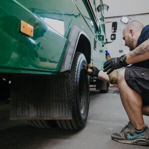 Professionelle Fahrzeugreinigung und Aufbereitung in Hamburg